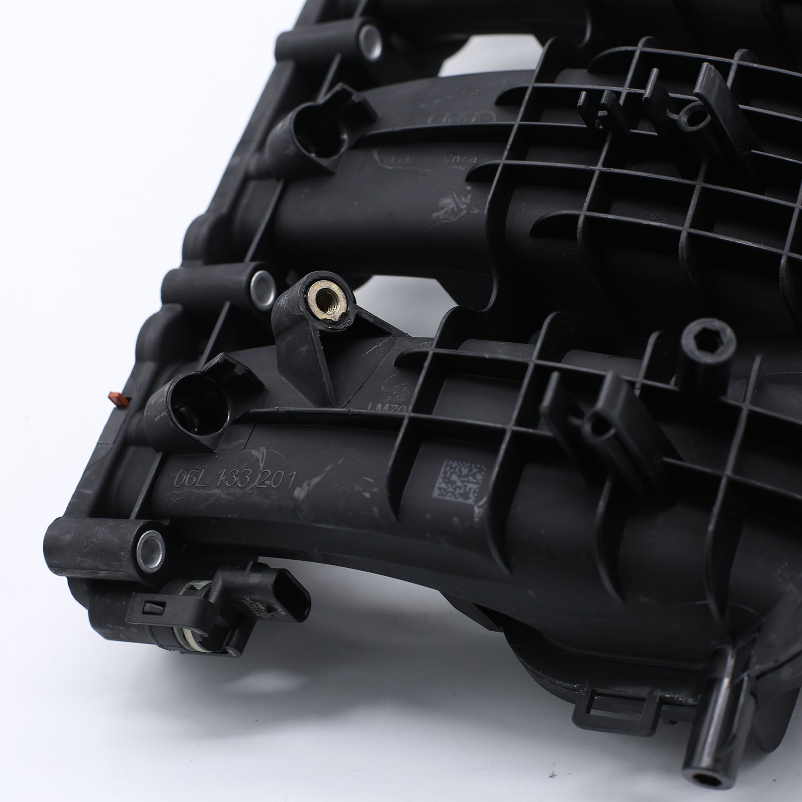 Engine Intake Manifold 06J133201G Replacement for Jetta Accessories