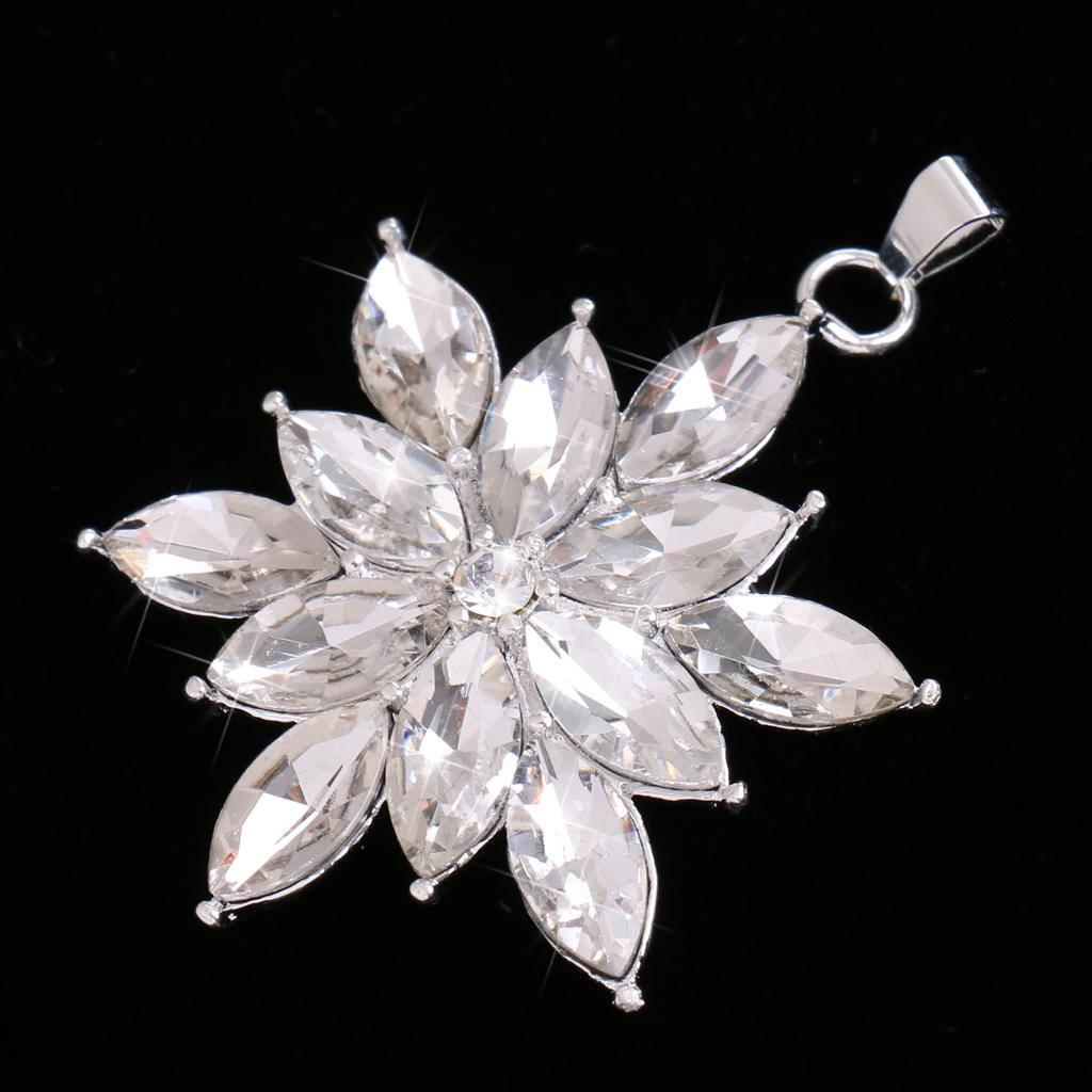  Lady Jewelry Gift Crystal Snowflake Shape Pendant Necklace Chain Birthday Gift