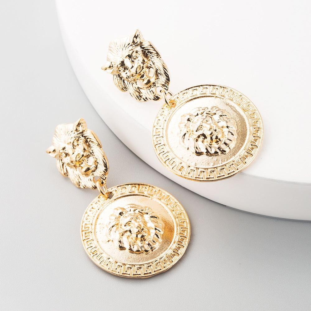 1 Pair Baroque Retro Lion Head Earrings Female Personality Exaggerated Earrings(Golden)